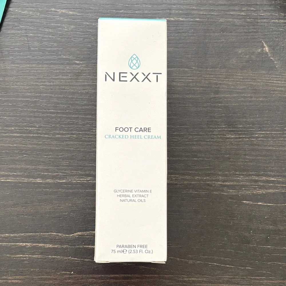 Nexx Foot Care Cracked Heel Cream - White and Blue